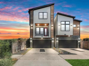 Stylish 3BR Themed Home near Downtown